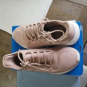 Size 6.5 women adidas